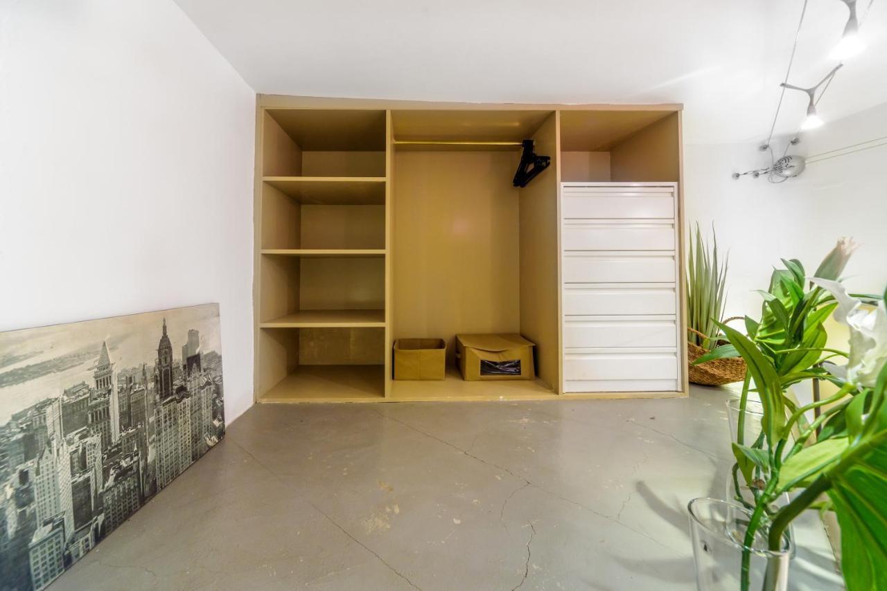 Апартаменты Stylish Loft At Chueca'S Heart Мадрид Экстерьер фото