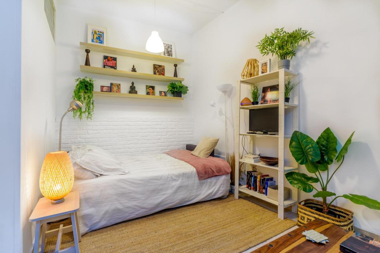 Апартаменты Stylish Loft At Chueca'S Heart Мадрид Экстерьер фото